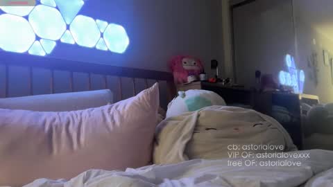 Snapshot of astorialove chatting on 02.01.26 AstoriaLove online show from 02.01.26