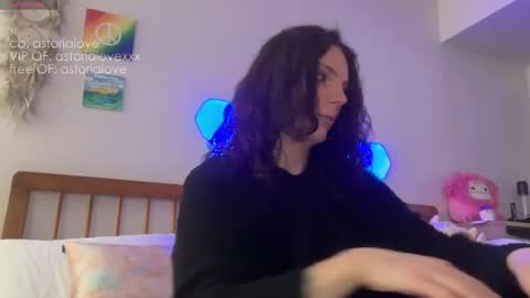 Snapshot of astorialove chatting on 03.04.26 AstoriaLove online show from 03.04.26