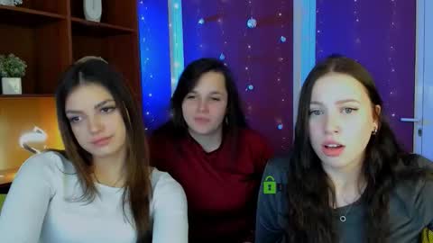 Snapshot of astra_opal chatting on 01.13.26 astra opal online show from 01.13.26