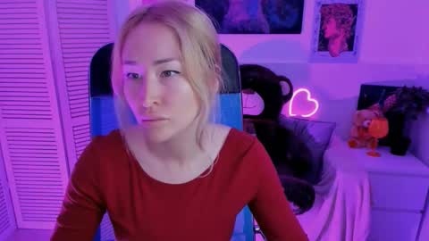 astramonroe online show from 09.15.25