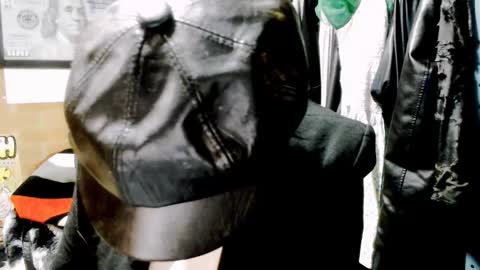 astrid_hauser66 online show from 10.25.25