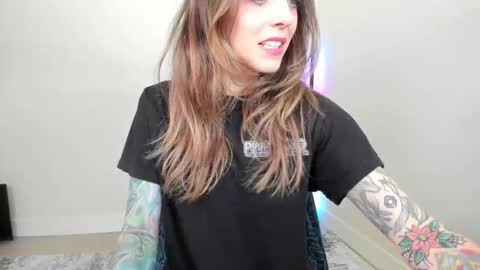 Astrid Luxe online show from 06.10.26
