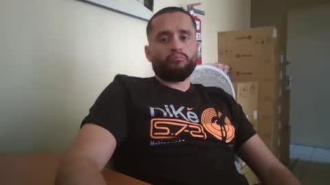 Snapshot of astro_boy_01 chatting on 01.02.25 astro_boy_01 online show from 01.02.25