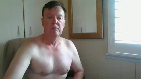 Snapshot of astute008 chatting on 02.12.26 astute008 online show from 02.12.26