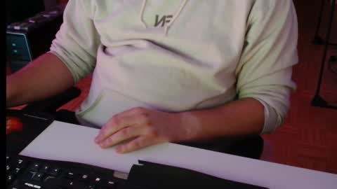 Snapshot of asullan chatting on 10.25.25 Leo online show from 10.25.25