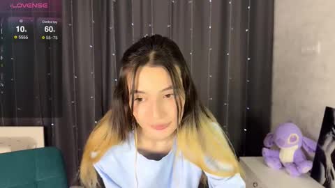 Asya online show from 10.18.25