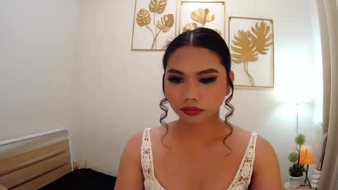 atashakendall online show from 04.20.26