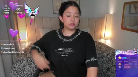 Snapshot of atena_cuteee chatting on 12.27.24 sofia online show from 12.27.24