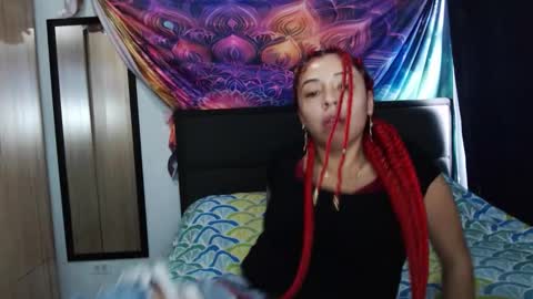 Snapshot of atena_messy chatting on 11.23.25 atena messy online show from 11.23.25