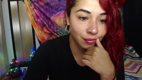 Snapshot of atena_messy chatting on 12.15.25 atena messy online show from 12.15.25