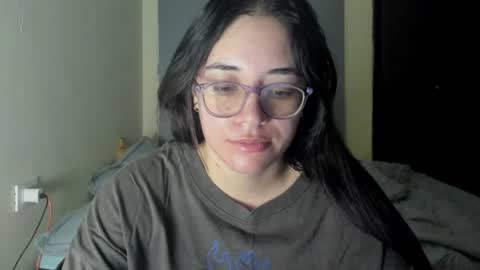 Snapshot of atenas__05 chatting on 06.22.26 atenas online show from 06.22.26