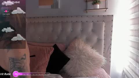 Snapshot of atenea_klett_ chatting on 09.22.25 ATENEA online show from 09.22.25