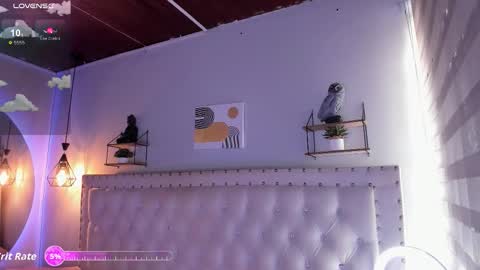 Snapshot of atenea_klett_ chatting on 11.11.25 ATENEA online show from 11.11.25