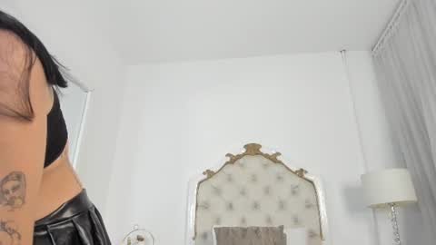 Snapshot of atenea_lux chatting on 06.15.26 atenea lux online show from 06.15.26