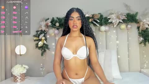 Snapshot of atenea_roberts chatting on 12.21.24 ATENEA ROBERTS Sofia online show from 12.21.24