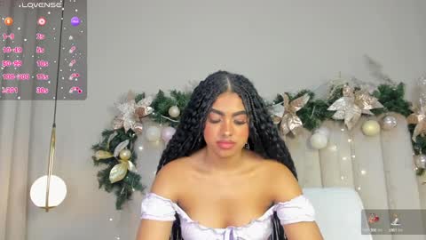 Snapshot of atenea_roberts chatting on 12.28.24 ATENEA ROBERTS Sofia online show from 12.28.24