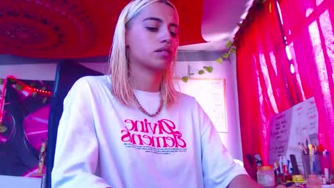 Atenea online show from 11.28.25