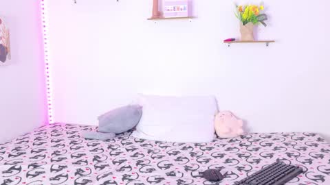 ATENEA MAKRI online show from 01.17.25