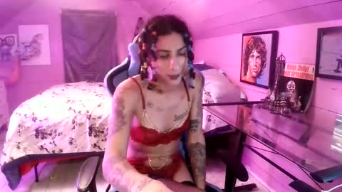   xoxo G0DD3SS xoxox    online show from 02.03.26