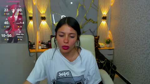 Snapshot of athenasexxxy chatting on 10.01.25 athenasexxxy online show from 10.01.25