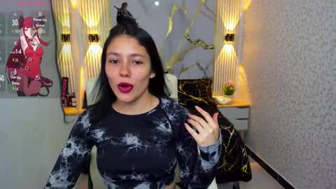 Snapshot of athenasexxxy chatting on 10.08.25 athenasexxxy online show from 10.08.25