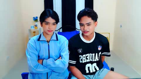 Snapshot of athisamoore chatting on 10.03.25 athisamoore online show from 10.03.25