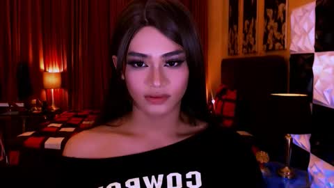 Snapshot of athisamoore chatting on 11.15.25 athisamoore online show from 11.15.25