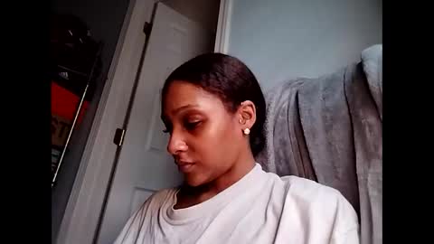 AtirahCali online show from 11.09.25