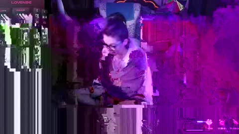 Snapshot of atomicfireball8 chatting on 11.02.25 Atomicfireball8 online show from 11.02.25