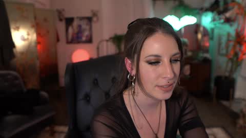 Audrey online show from 12.10.24