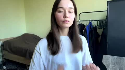 Mari online show from 04.10.26