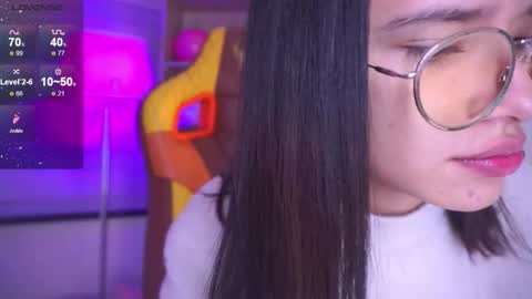 Snapshot of aura_rouss chatting on 11.29.25 aura_rouss online show from 11.29.25