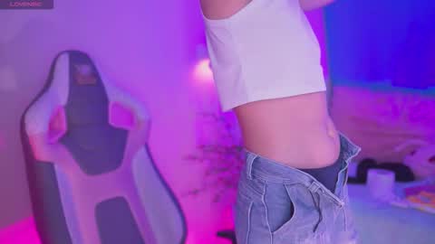 Snapshot of aura_rouss chatting on 12.02.25 aura_rouss online show from 12.02.25