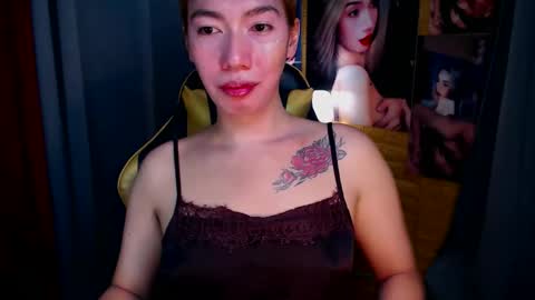 Miss awra online show from 11.27.25