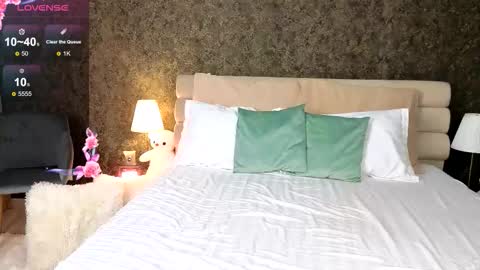 Aura online show from 03.24.26