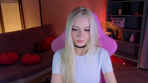 Aura online show from 04.06.26