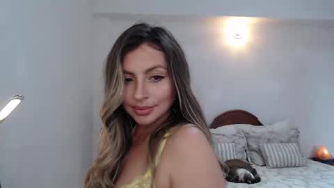 Auri Belle  online show from 11.13.25