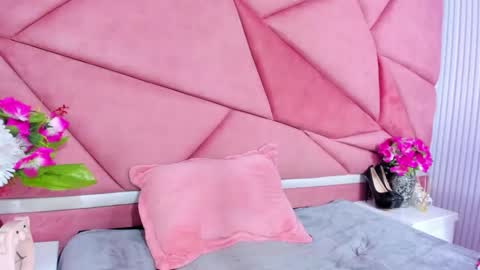 Aurora online show from 02.25.26