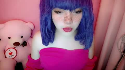 cute online show from 04.21.26