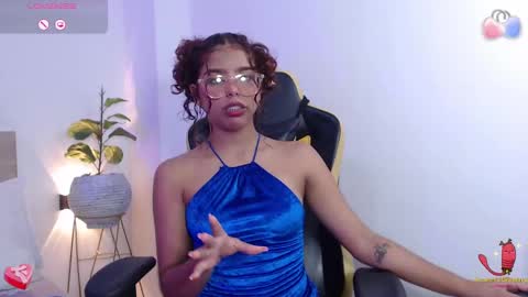 Snapshot of aurora_rodriguez chatting on 12.05.24 aurora_rodriguez online show from 12.05.24