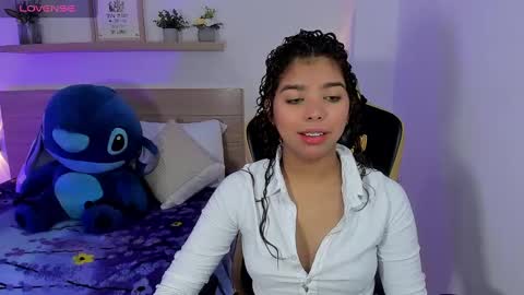 Snapshot of aurora_rodriguez chatting on 12.22.24 aurora_rodriguez online show from 12.22.24