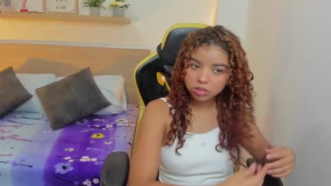 Snapshot of aurora_rodriguez chatting on 01.23.25 aurora_rodriguez online show from 01.23.25
