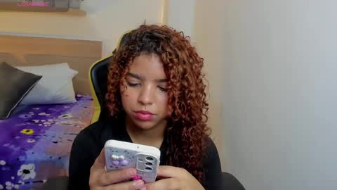 Snapshot of aurora_rodriguez chatting on 02.01.25 aurora_rodriguez online show from 02.01.25