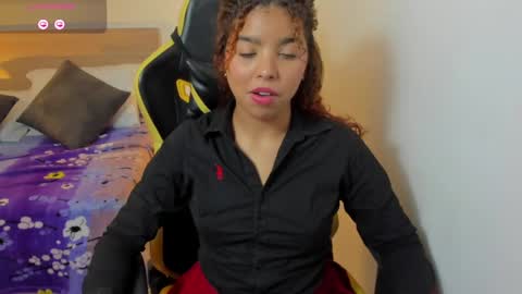 Snapshot of aurora_rodriguez chatting on 02.15.25 aurora_rodriguez online show from 02.15.25