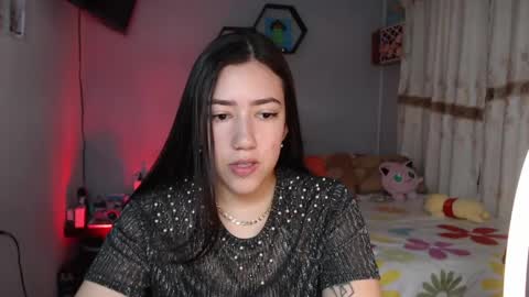 Snapshot of aurora_shy_ chatting on 05.10.26 Aurora online show from 05.10.26