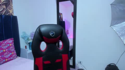 Snapshot of aurora_wish chatting on 02.21.26 aurora_wish online show from 02.21.26