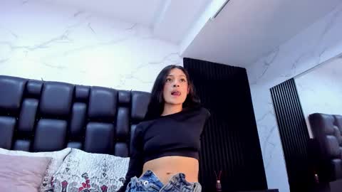 Aurora online show from 12.23.25