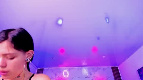 Aurora Diaz online show from 12.22.25