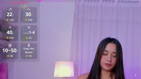 Snapshot of auroramiiller chatting on 10.06.25 Aurora Miiller online show from 10.06.25