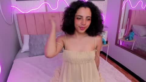 Mariana  online show from 04.15.26